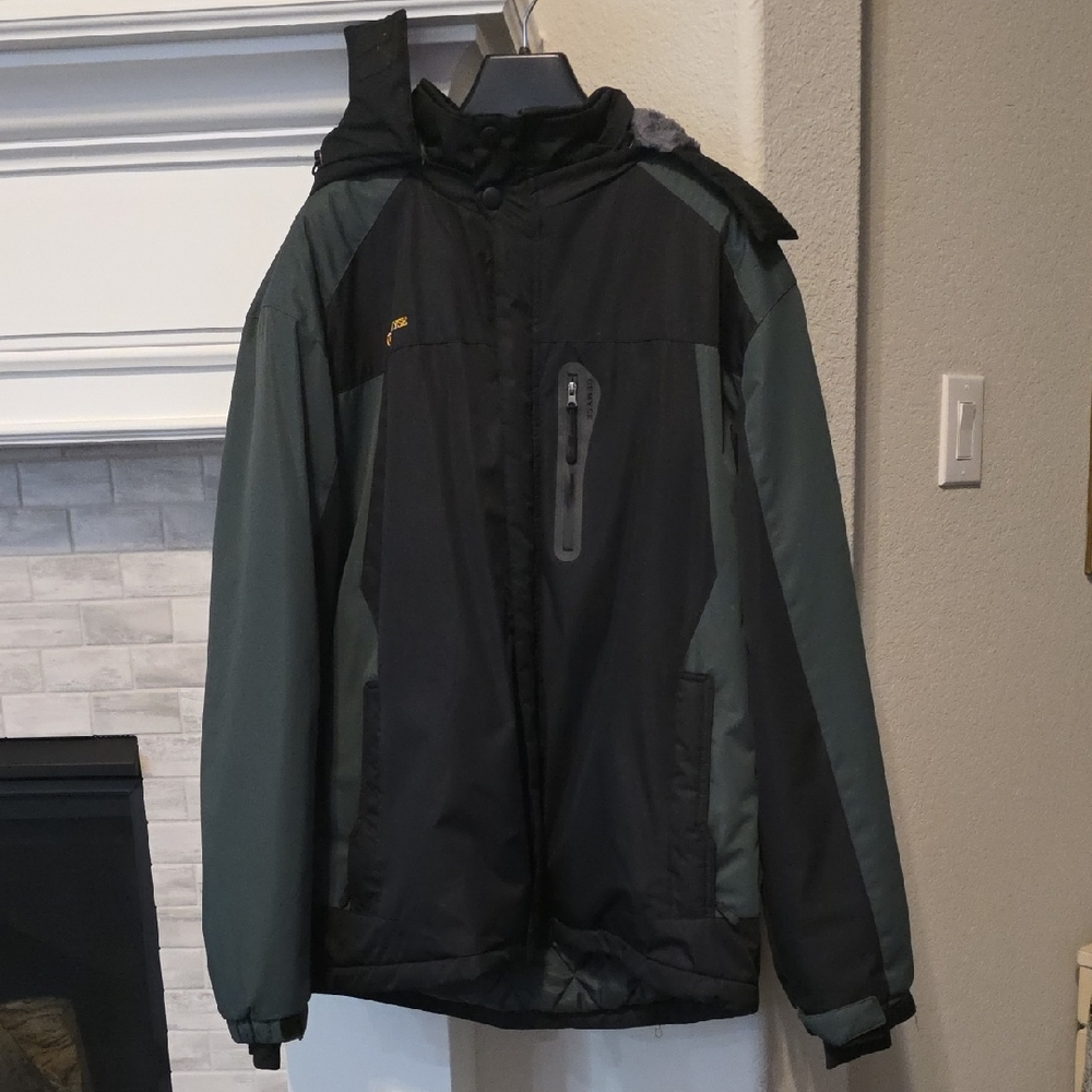 GEMYSE® Men's Waterproof Ski Snow Jacket, Hooded.